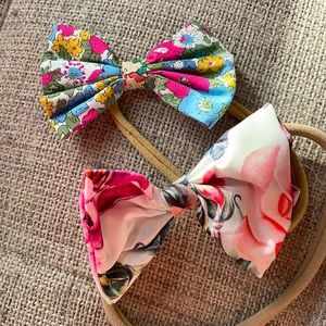 2x baby headbands, super sweet